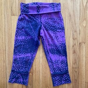 3/$15 Cropped Purple, Black Patterned Leggings Fold Over Waist, Size S Om Girl
